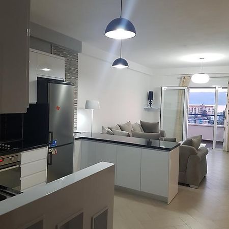 Modern Cozy Apartment Seaview Vlorë Екстериор снимка