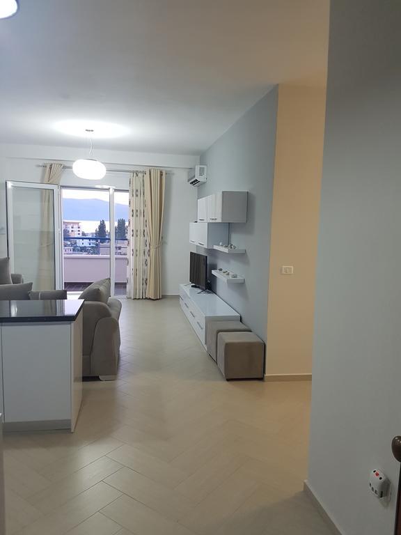 Modern Cozy Apartment Seaview Vlorë Екстериор снимка