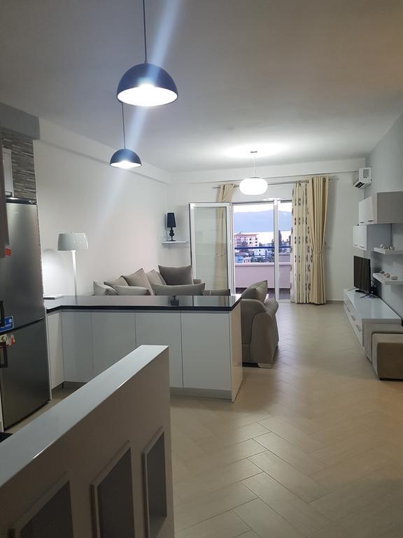 Modern Cozy Apartment Seaview Vlorë Екстериор снимка