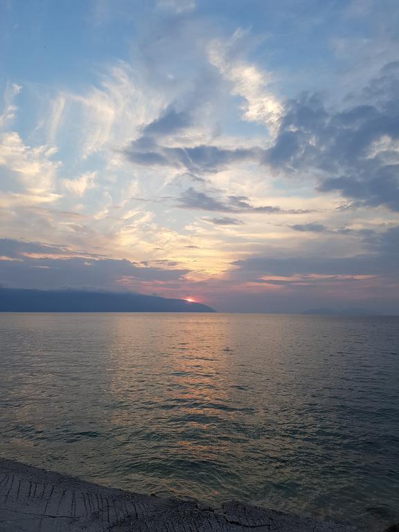 Modern Cozy Apartment Seaview Vlorë Екстериор снимка