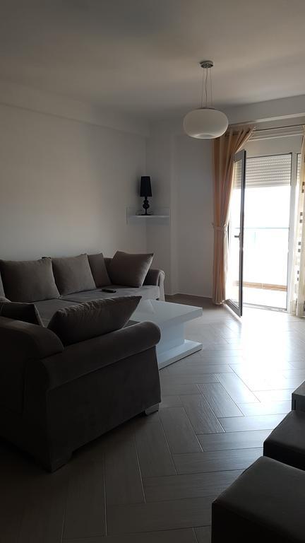 Modern Cozy Apartment Seaview Vlorë Екстериор снимка